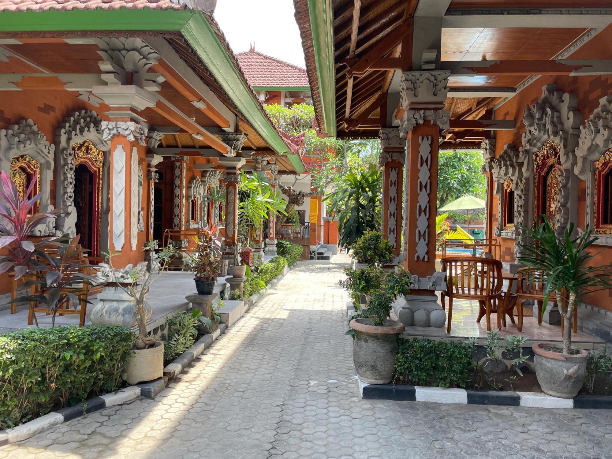 Kubu Elsa Bali Hotel Lovina Exterior foto