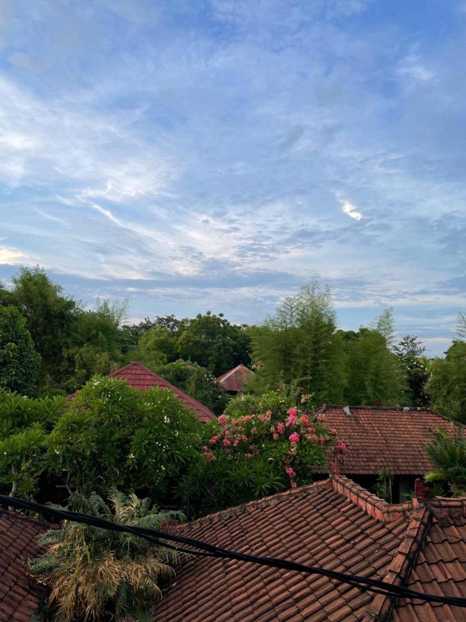 Kubu Elsa Bali Hotel Lovina Exterior foto