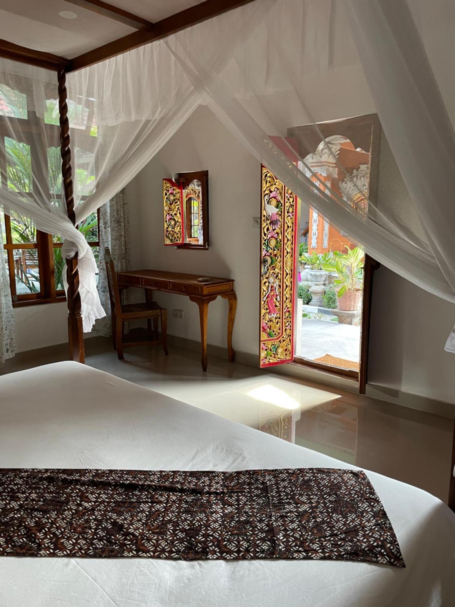 Kubu Elsa Bali Hotel Lovina Exterior foto