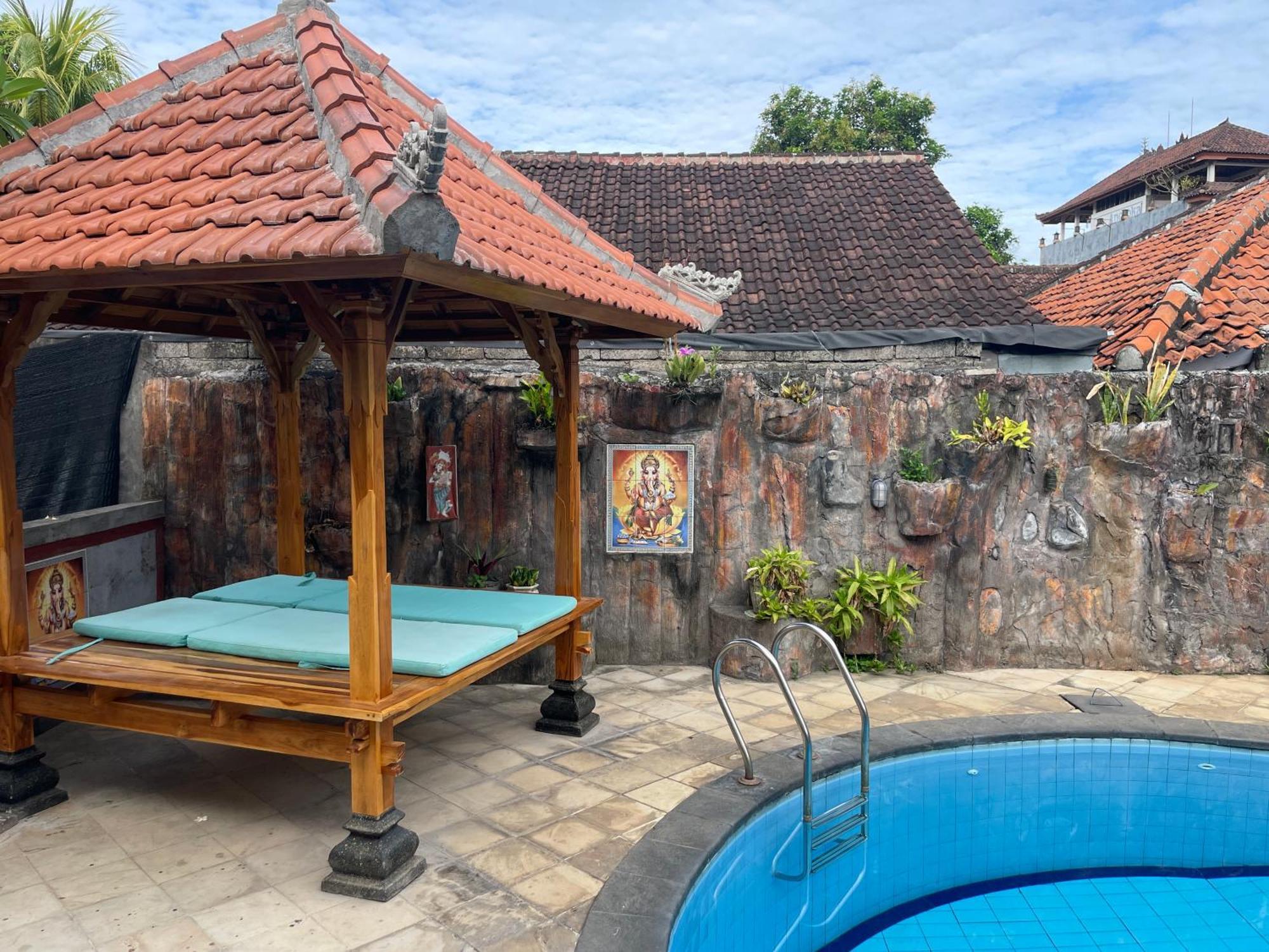 Kubu Elsa Bali Hotel Lovina Exterior foto